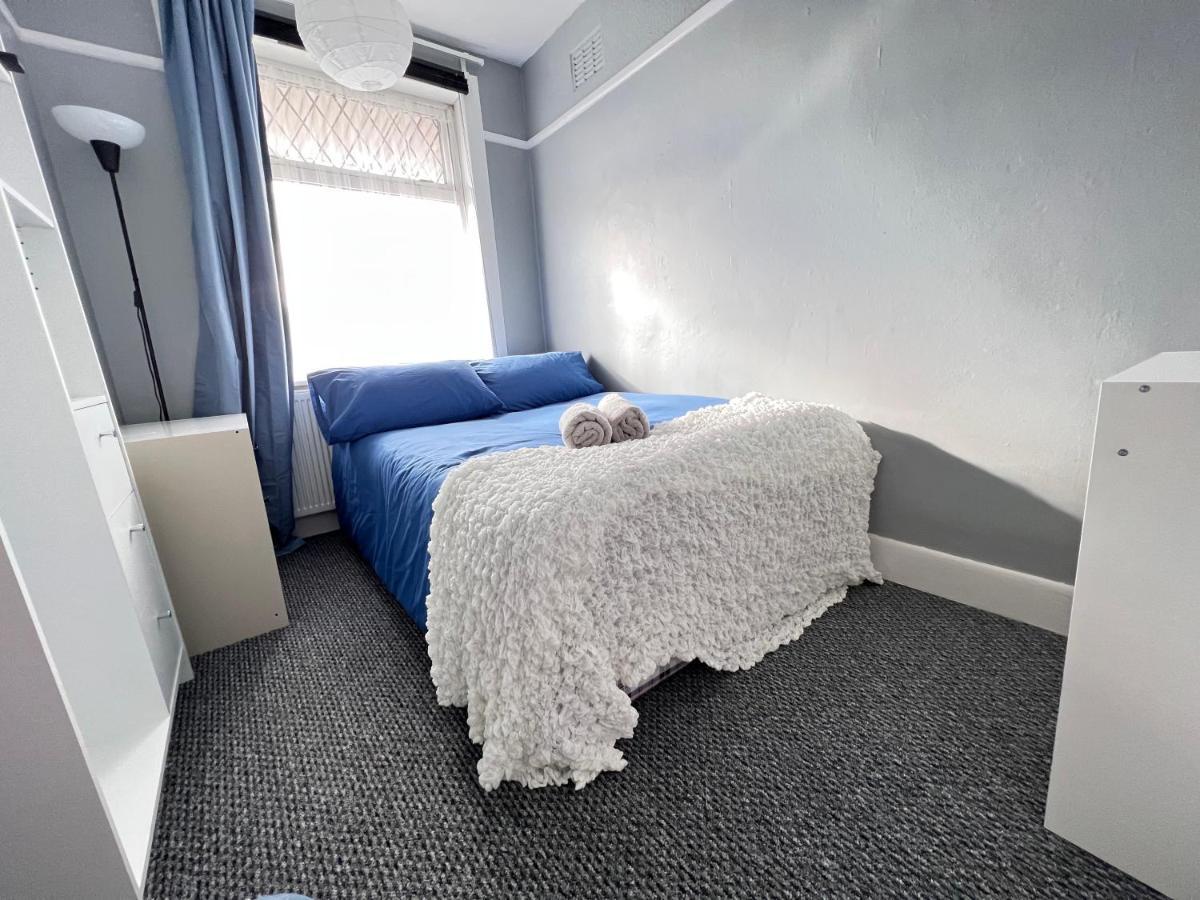 Shirley House 4, Guest House, Self Catering, Self Check In With Smart Locks, Use Of Fully Equipped Kitchen, Close To City Centre, Ideal For Longer Stays, Excellent Transport Links Southampton Exterior foto