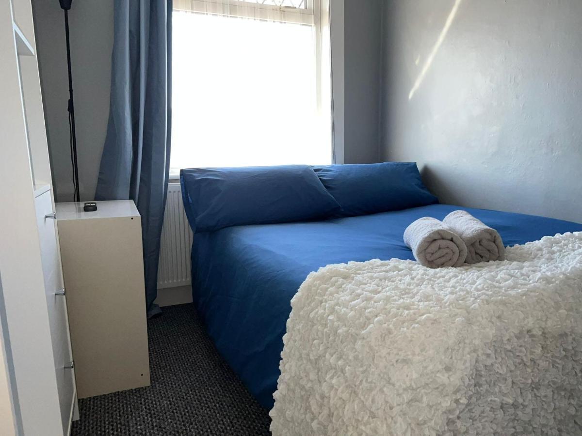 Shirley House 4, Guest House, Self Catering, Self Check In With Smart Locks, Use Of Fully Equipped Kitchen, Close To City Centre, Ideal For Longer Stays, Excellent Transport Links Southampton Exterior foto