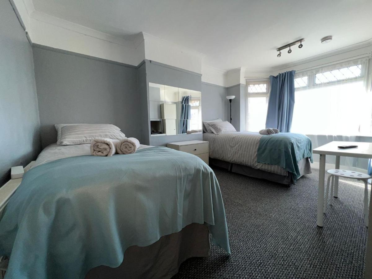 Shirley House 4, Guest House, Self Catering, Self Check In With Smart Locks, Use Of Fully Equipped Kitchen, Close To City Centre, Ideal For Longer Stays, Excellent Transport Links Southampton Exterior foto