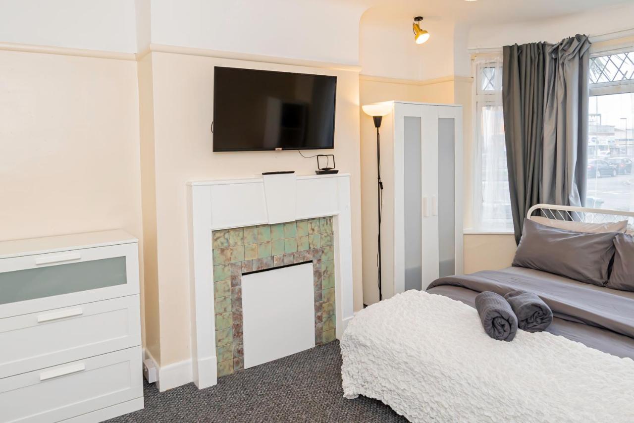 Shirley House 4, Guest House, Self Catering, Self Check In With Smart Locks, Use Of Fully Equipped Kitchen, Close To City Centre, Ideal For Longer Stays, Excellent Transport Links Southampton Exterior foto