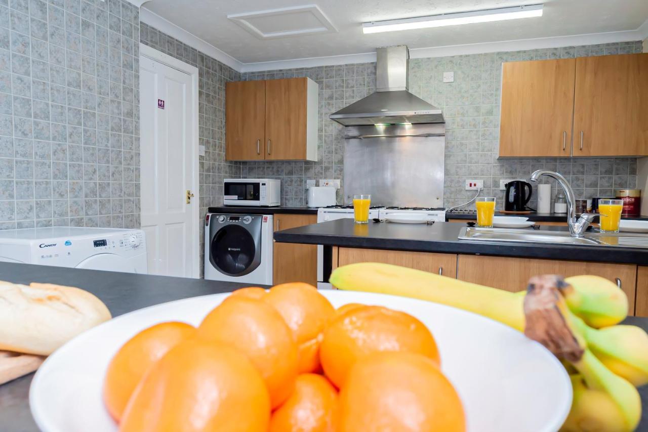 Shirley House 4, Guest House, Self Catering, Self Check In With Smart Locks, Use Of Fully Equipped Kitchen, Close To City Centre, Ideal For Longer Stays, Excellent Transport Links Southampton Exterior foto