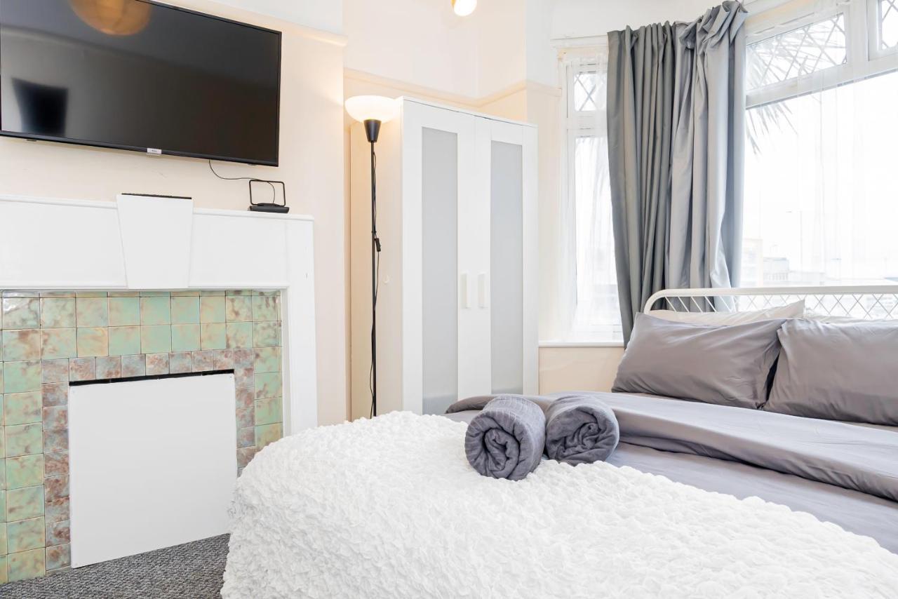 Shirley House 4, Guest House, Self Catering, Self Check In With Smart Locks, Use Of Fully Equipped Kitchen, Close To City Centre, Ideal For Longer Stays, Excellent Transport Links Southampton Exterior foto